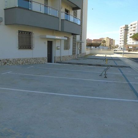 Appartement Premiere Ligne De Mer Roses Exterior foto
